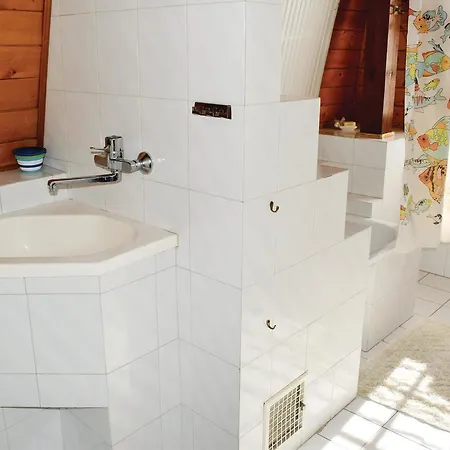 Two-bedroom In דירה