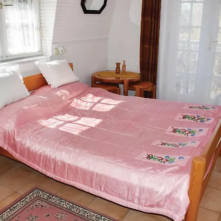 Two-bedroom In דירה שיופוק